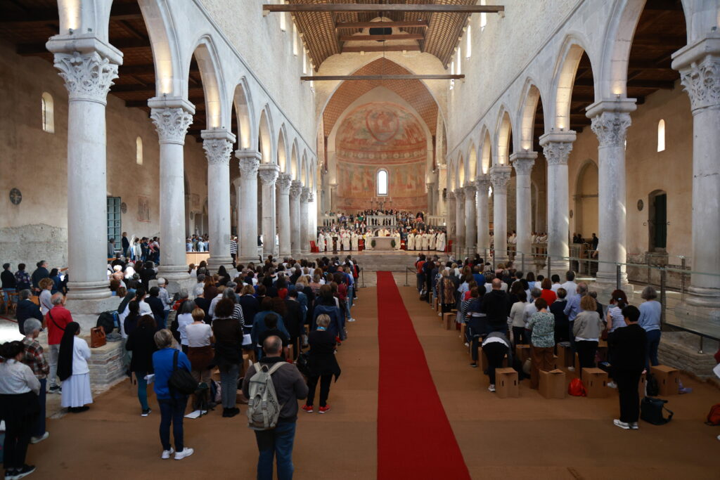 Catechisti ad Aquileia: riscoprire il battesimo per annunciare il Vangelo