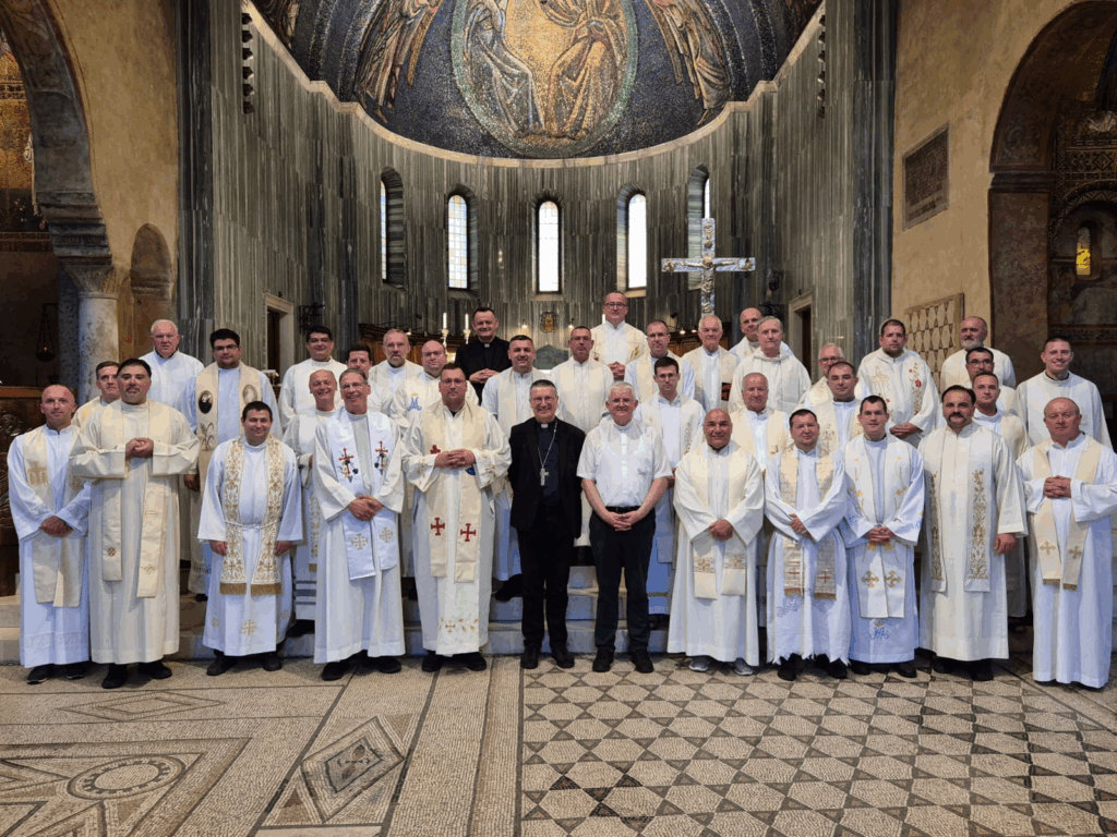 Pellegrini sui sentieri delle sofferenze storiche