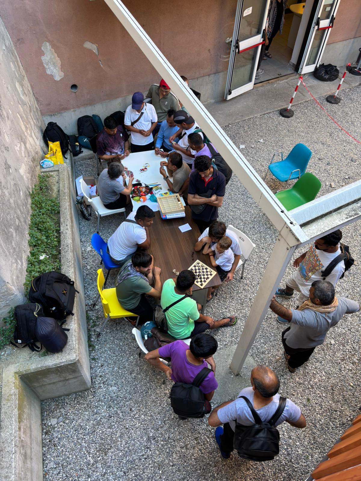 Momenti di svago e gioco per tutti, utenti compresi Momenti di svago e gioco per tutti, utenti compresi
