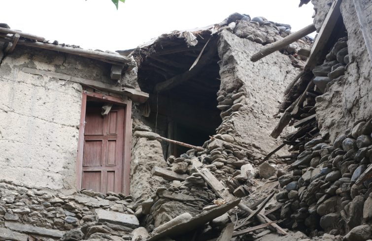 Afghanistan: oltre 900 morti e 3000 feriti per il sisma