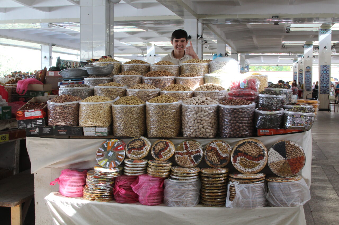 Samarcanda mercato frutta secca Samarcanda mercato frutta secca