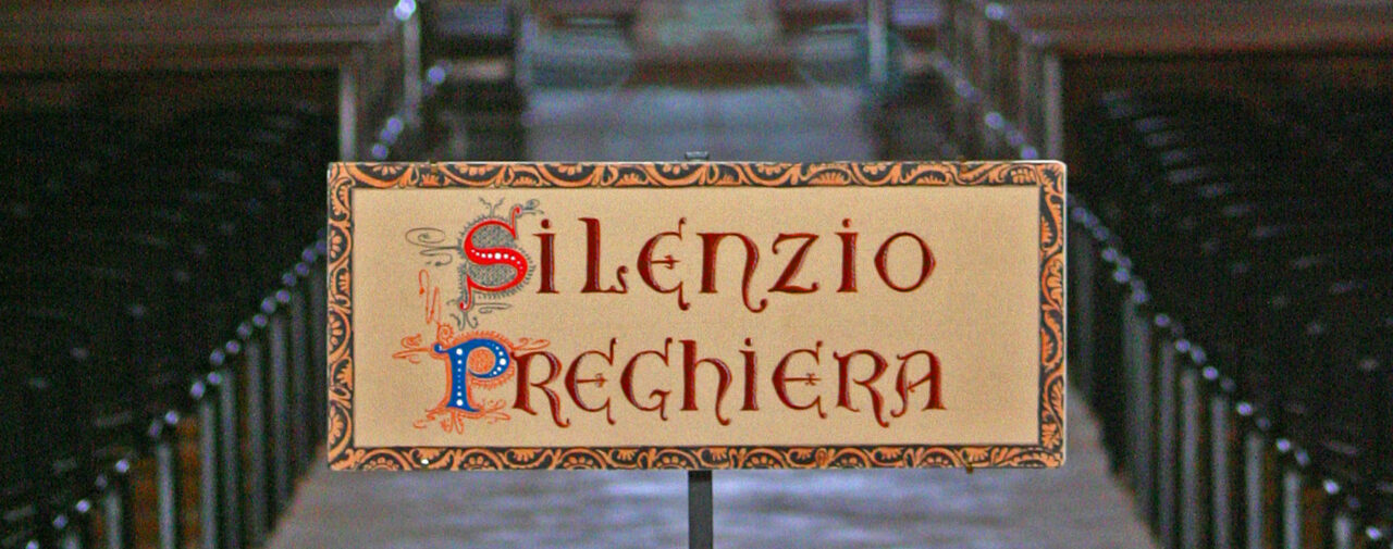 Silenzio_Preghiera_187276136-e1772278949469-1280x505.jpg