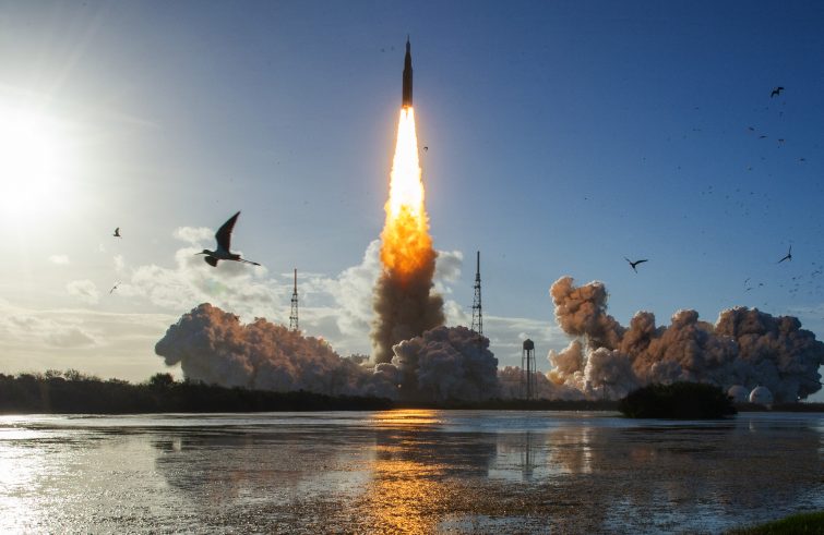 Artemis II verso la Luna: la promessa del cielo Artemis II verso la Luna: la promessa del cielo