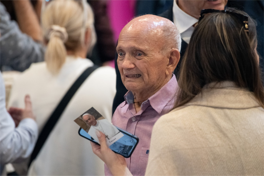 “I frutti del suo pontificato si vedono nelle periferie”