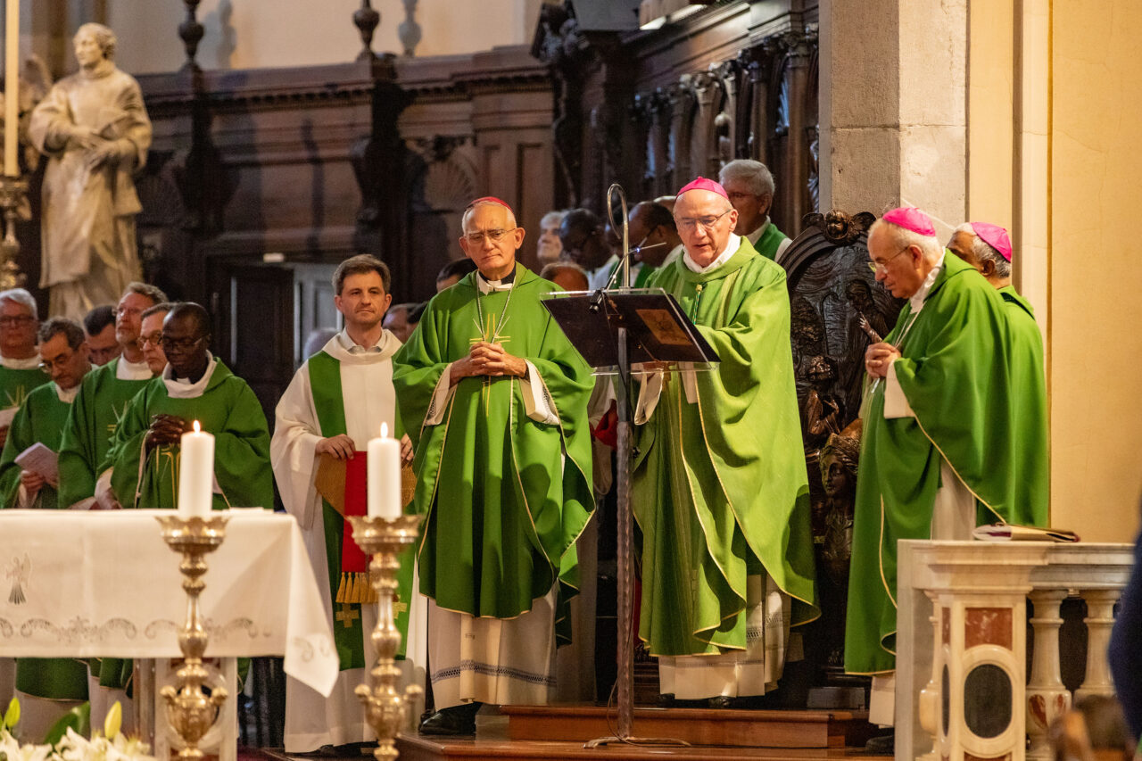 MessaSalutoVescovoCarlo-20-fotoIlariaTassini-1280x853.jpg