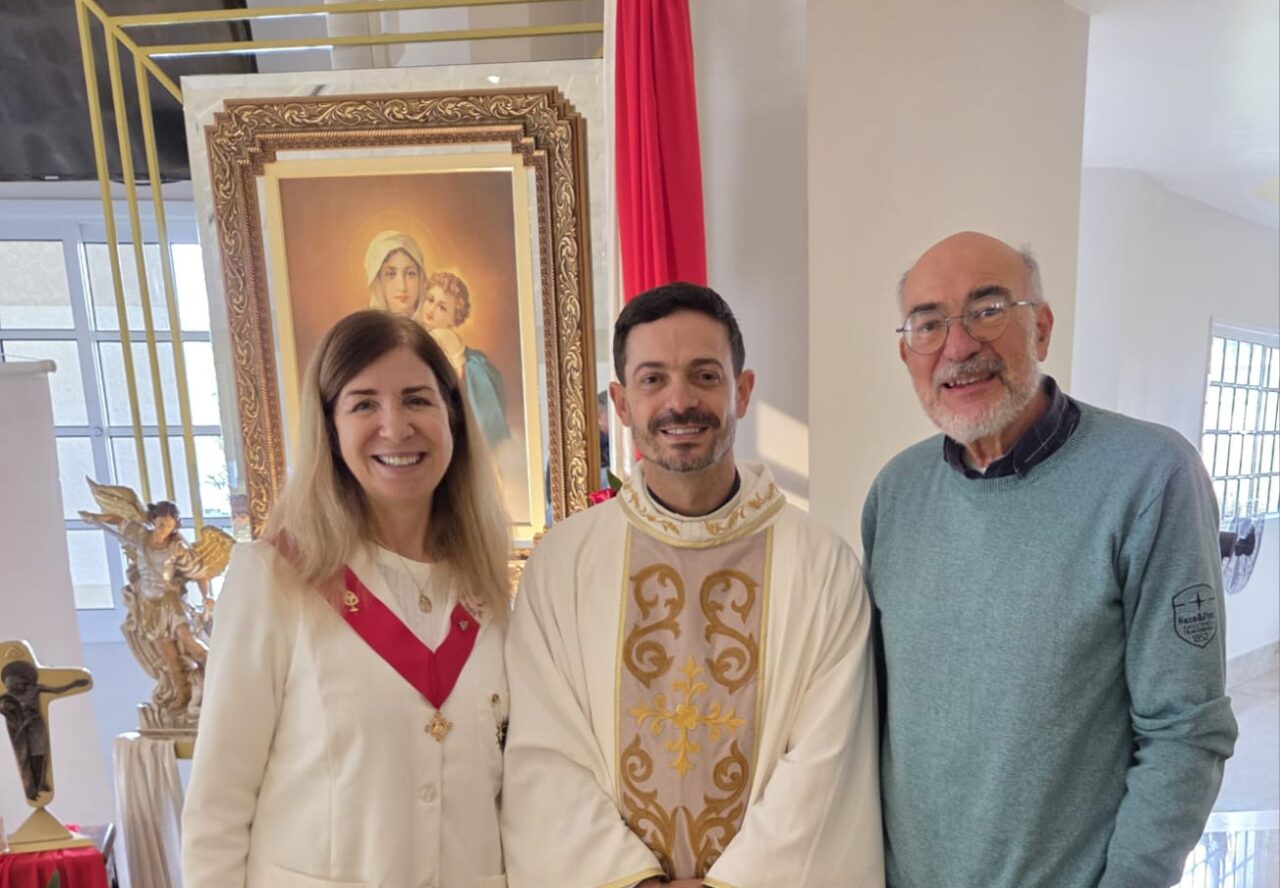 Gruppo-Schoenstatt-dopo-cerimonia-e1789723862468-1280x888.jpeg